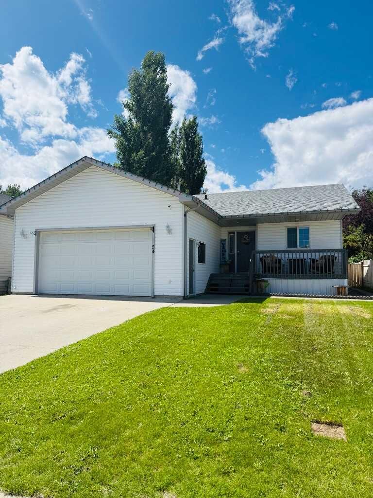 Property Photo:  54 Olson Crescent  AB T7S 1T9 
