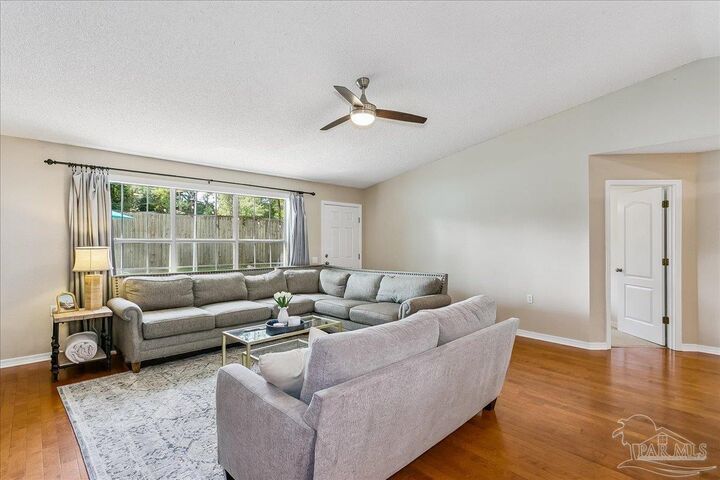 Property Photo:  10144 Crest Ridge Dr  FL 32514 