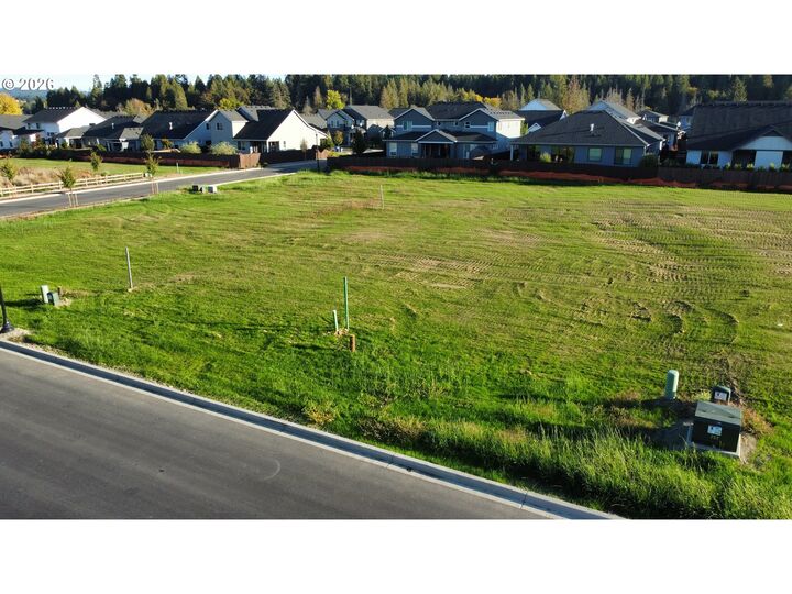 Property Photo:  2211 SE 25th Way  WA 98604 