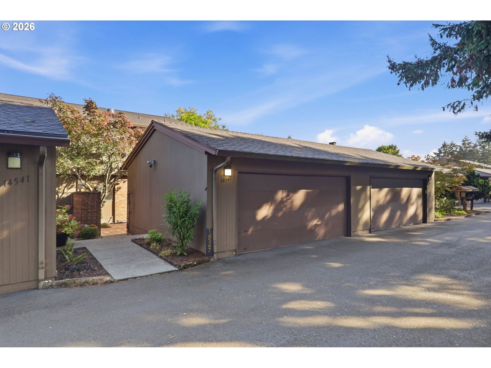 Property Photo:  14547 NE Stanton Ct  OR 97230 