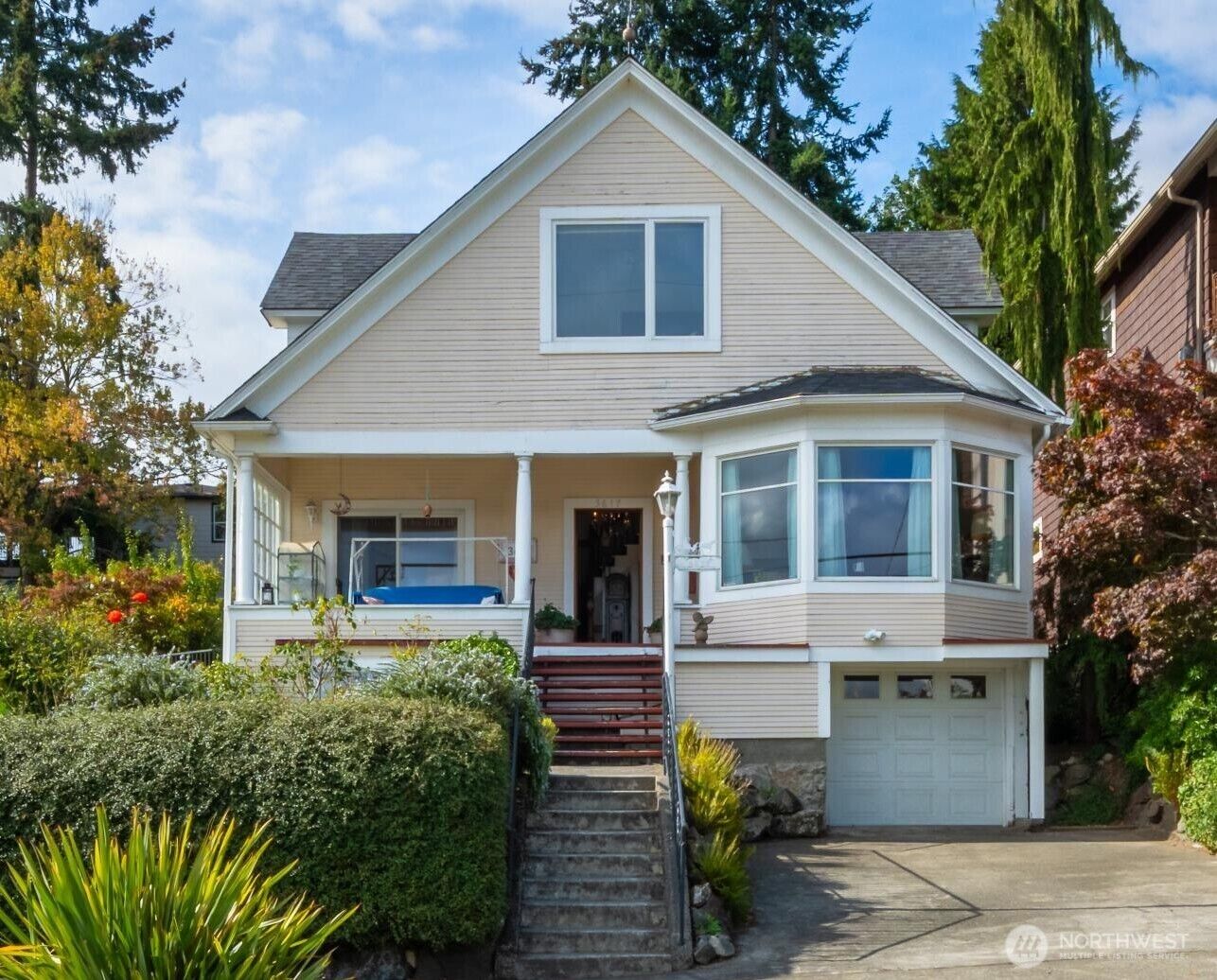 Property Photo: 3617 Corliss Avenue N WA 98103