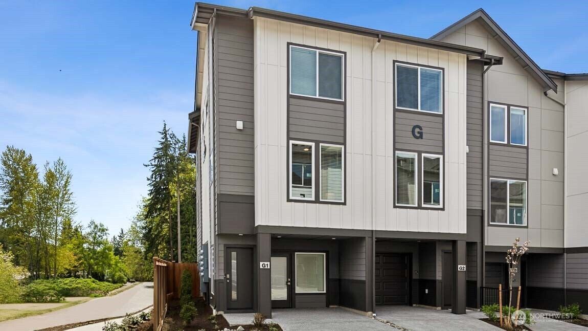 Property Photo: 16830 20th Avenue W B1 WA 98037