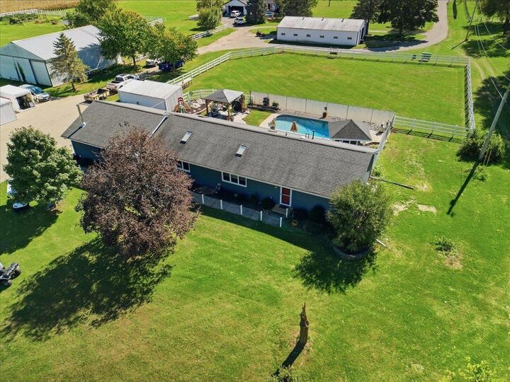Property Photo: 2333 Fischer Road IL 61080