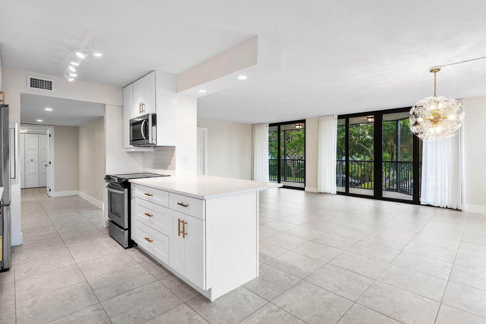 Property Photo:  800 Jeffery Street 201  FL 33487 