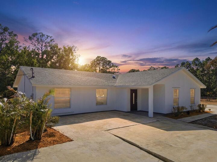 Property Photo:  14242 77th Place N  FL 33470 
