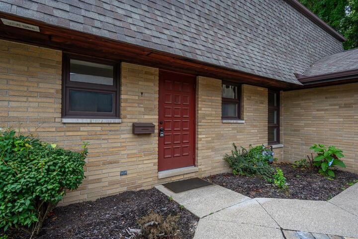 Property Photo:  2727 S Lakeshore Drive 3  MI 49085 