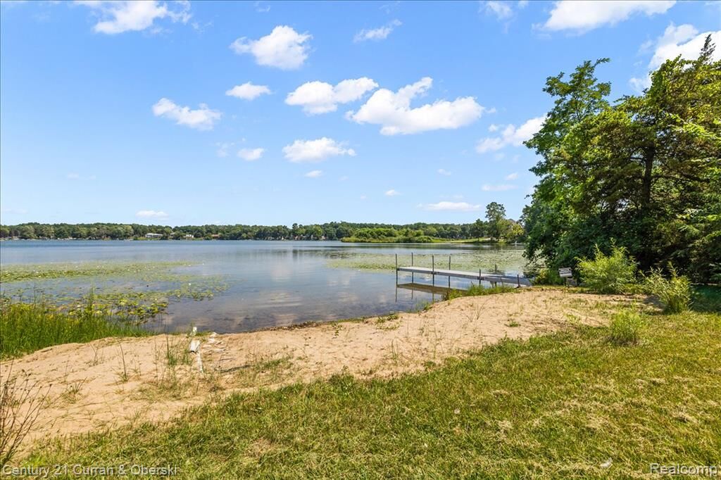 Property Photo: 2770 Bogie Lake Road MI 48386