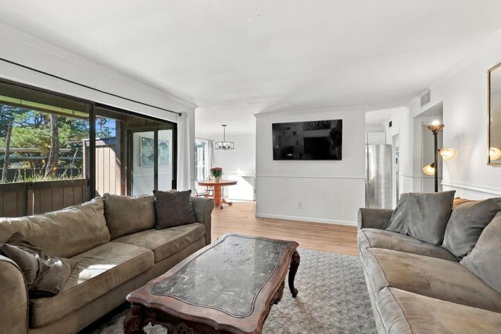 Property Photo: 3358 Brittan Avenue 6 CA 94070