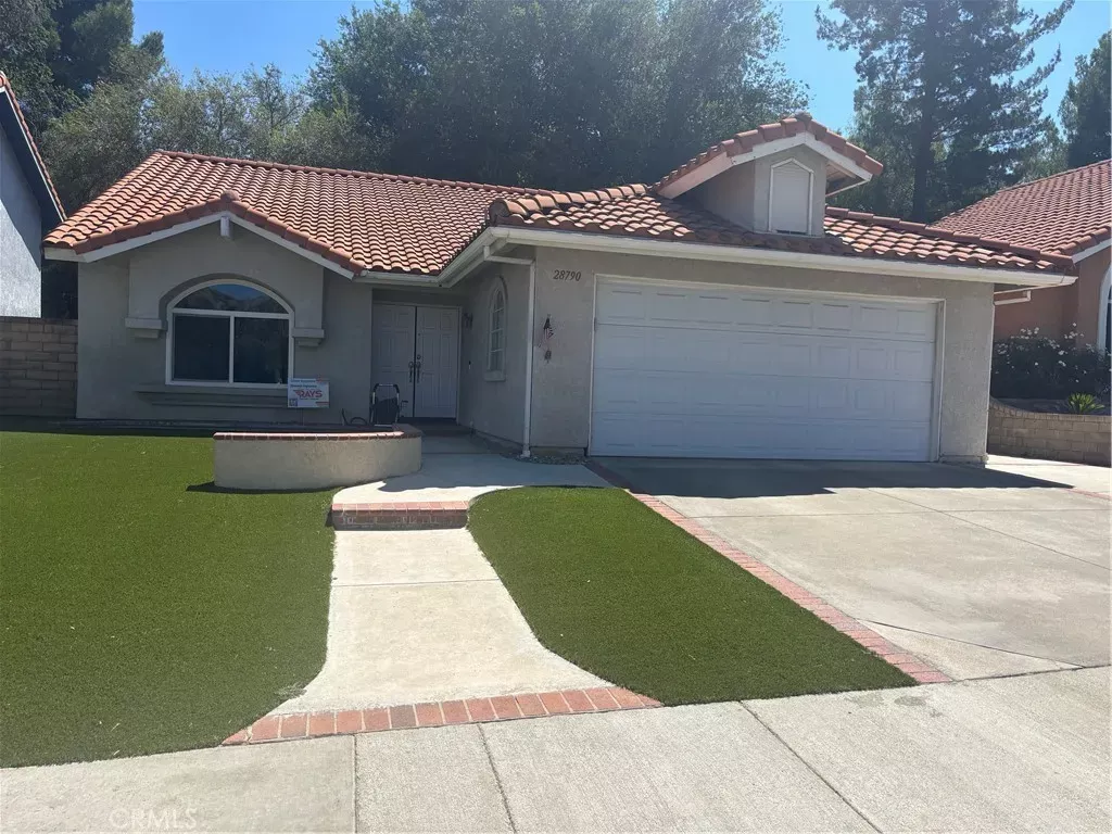 Property Photo:  28790 Shadow Valley  CA 91390 