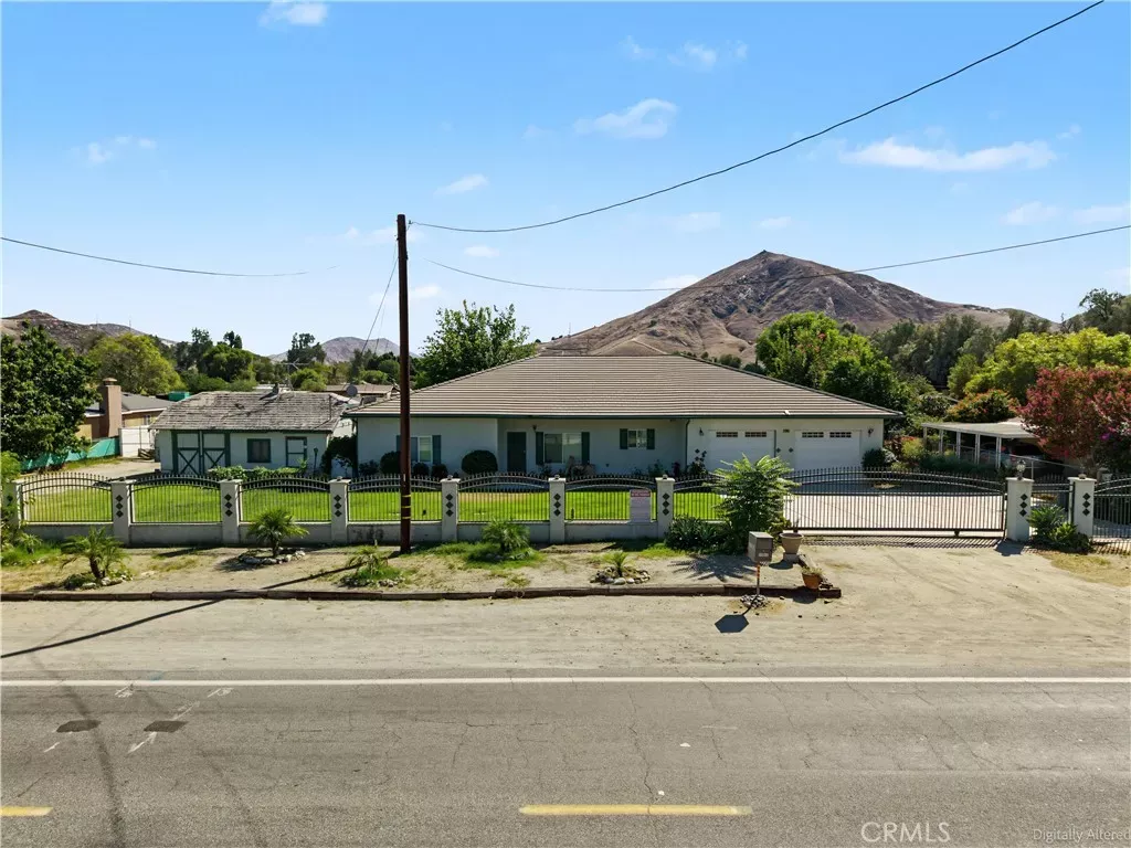 Property Photo:  17643 Santa Ana  CA 92316 