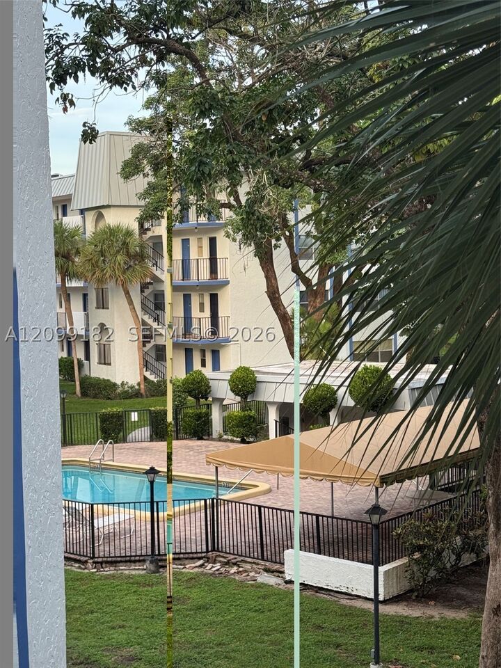 Property Photo:  5961 N Falls Cir Dr 306  FL 33319 