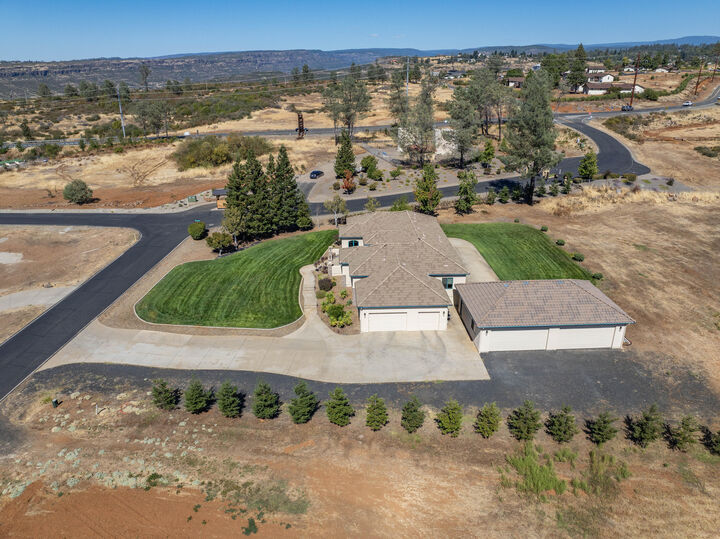 Property Photo:  18 Tuscan Drive  CA 95969 