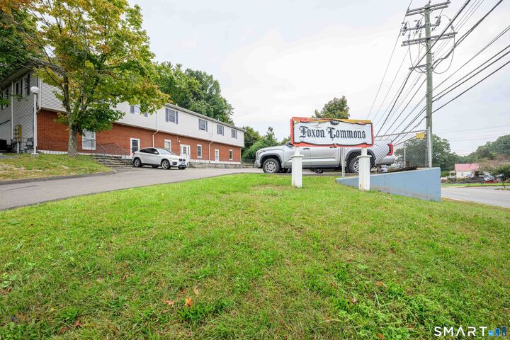 Property Photo:  799 Foxon Road  CT 06513 