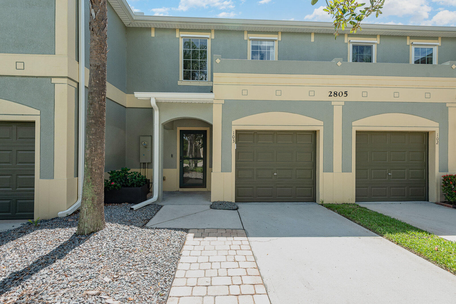 Property Photo:  2805 Reston Street  FL 32935 