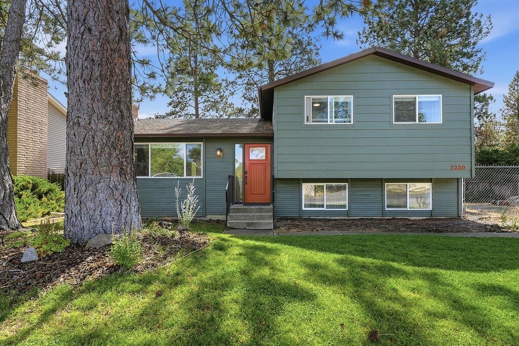 Property Photo:  2220 E 63rd Ave  WA 99223 