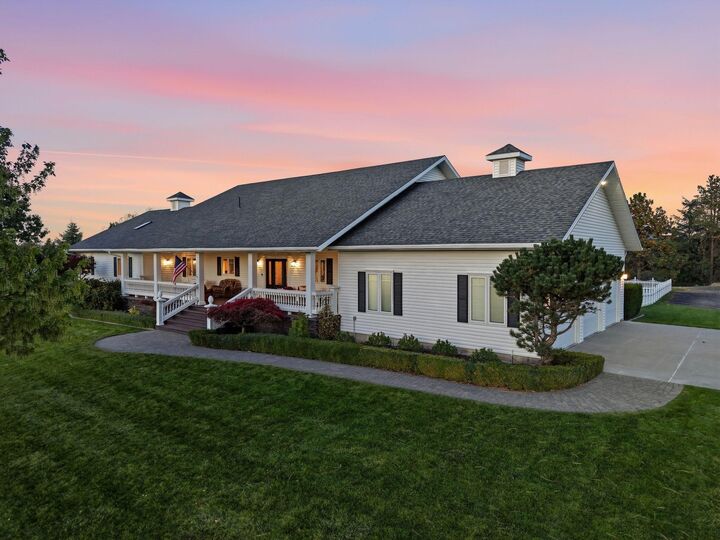 Property Photo: 17310 N Sands Rd WA 99021