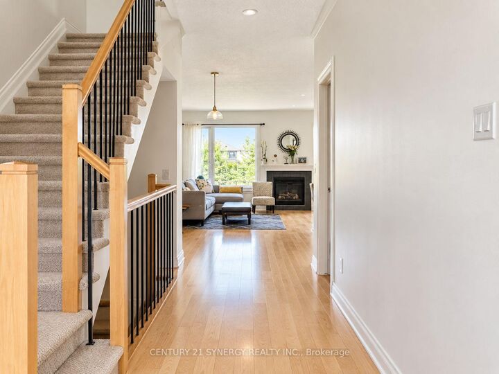 Photo de la propriété:  534 Grand Tully Way  ON K1V 2M8 