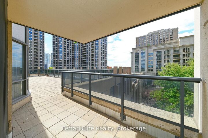 Property Photo:  10 Northtown Way 405  ON M2N 7L4 