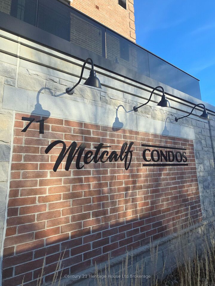 Property Photo: 71 Metcalf Street 401 ON N4S 3E9