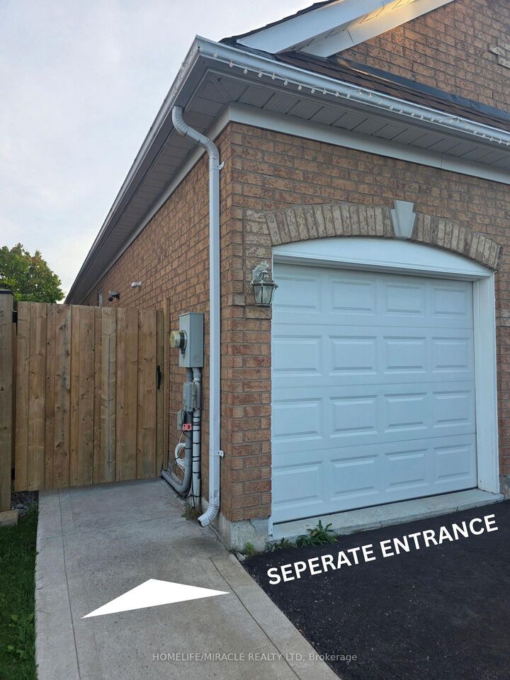 Property Photo:  1022 Glenbourne Drive Bsmt  ON L1K 2P9 