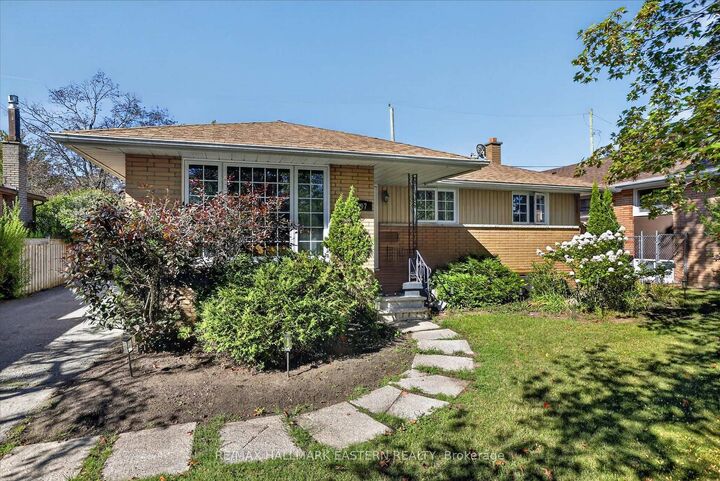 Property Photo:  897 Westdale Avenue  ON K9H 6C5 