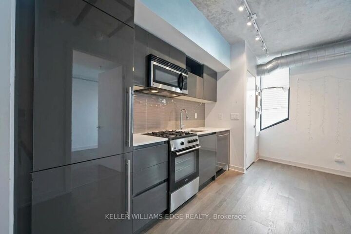 Property Photo:  109 Wolseley Street E 204  ON M6J 1K1 