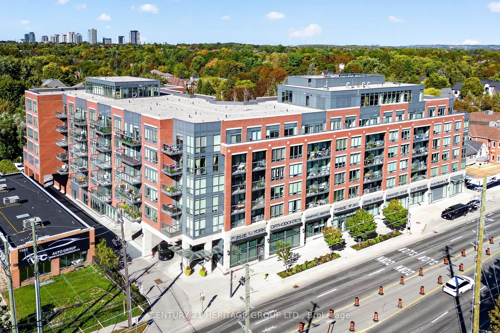Property Photo:  7608 Yonge Street 116  ON L4J 0J5 