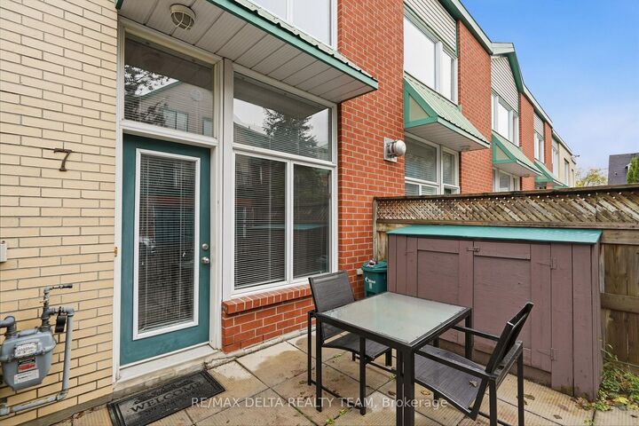 Property Photo: 170 Cathcart Street 7 ON K1N 5B9