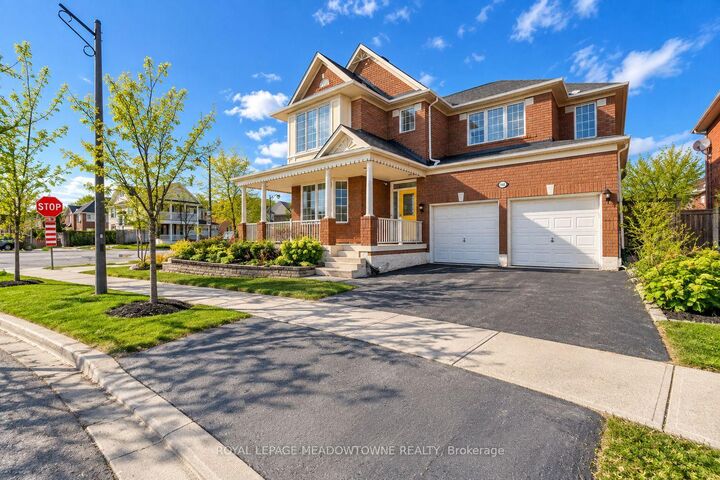 Property Photo:  1583 Beaty Trail Upper  ON L9T 5L5 