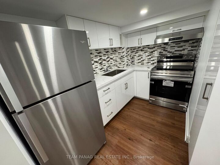Property Photo:  88 Keppel Circle Lower  ON L7A 0B6 