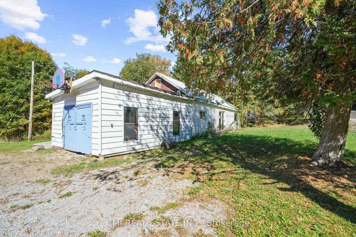 Photo de la propriété:  1093 South Lake Road  ON K0M 2K0 