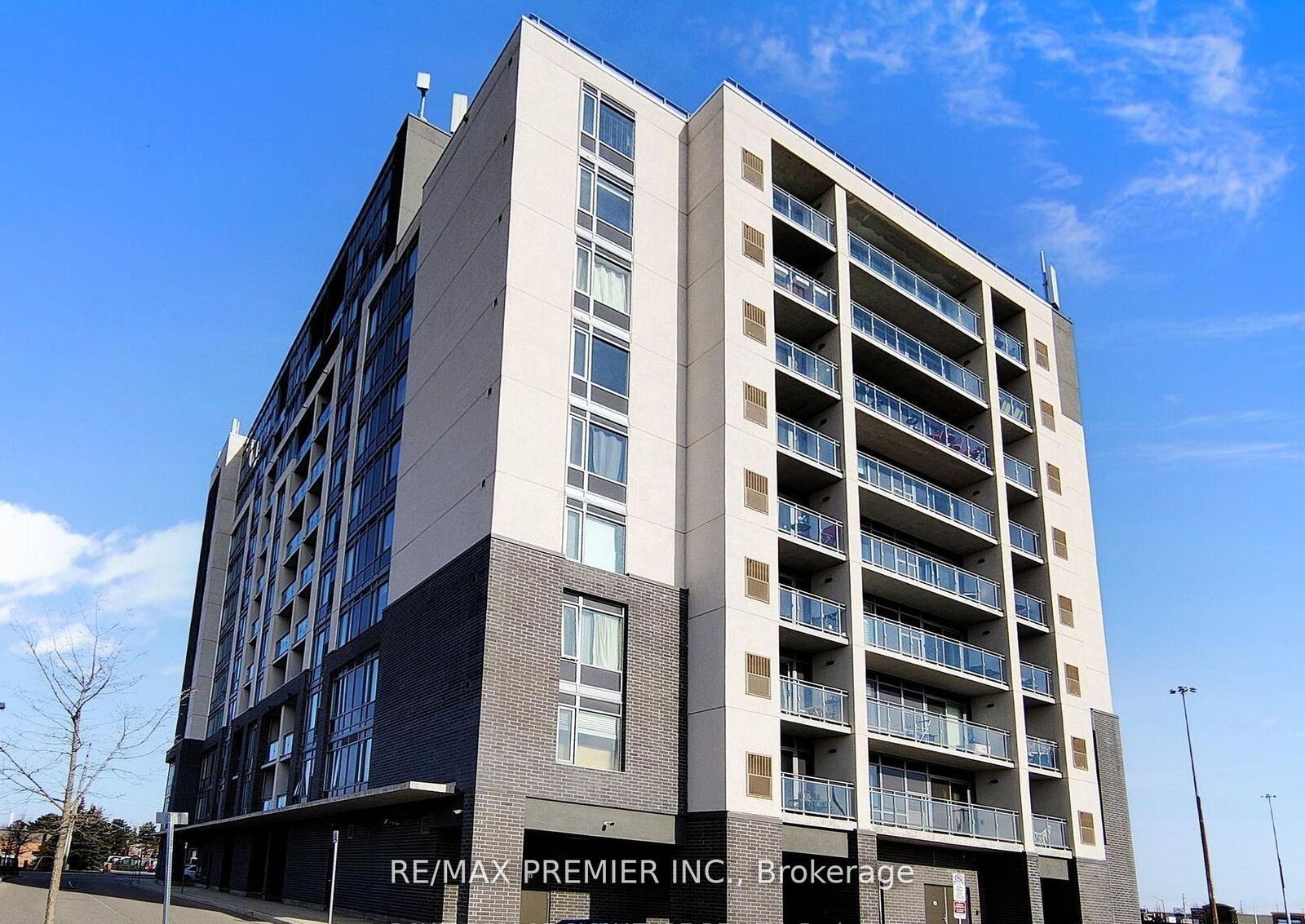 Property Photo:  716 Main Street E 905  ON L9T 3P6 