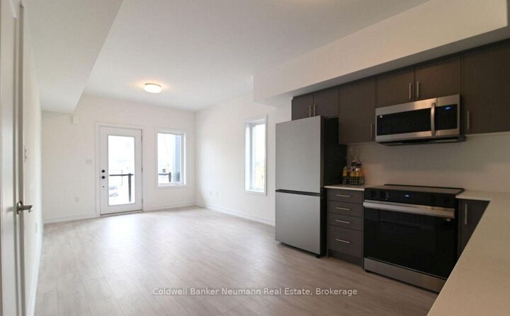 Property Photo:  42 Lowes Road W 12  ON N1G 0H6 