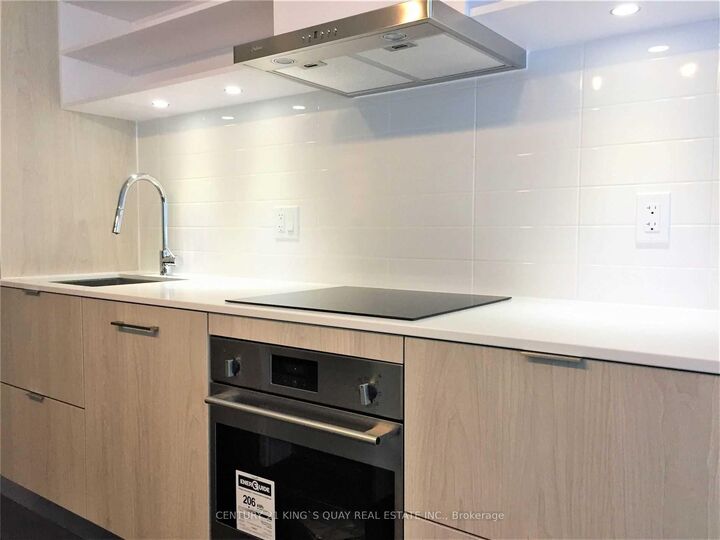 Property Photo:  5 Soudan Avenue 1045  ON M4S 0B1 