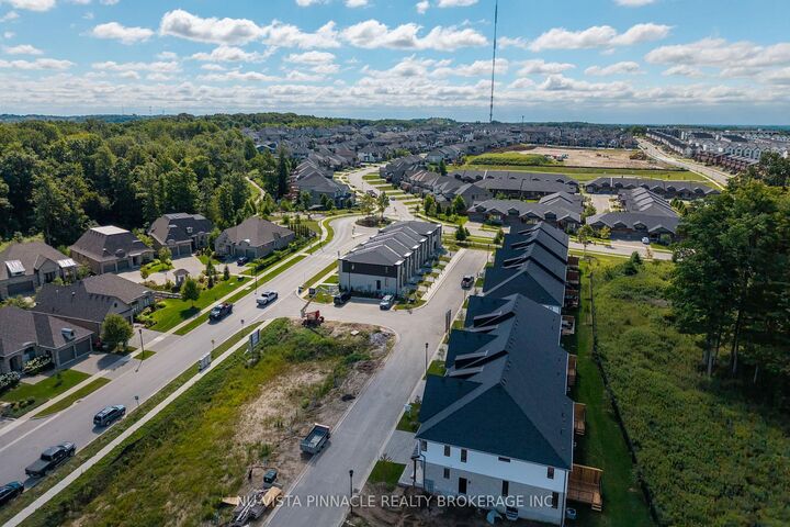 Property Photo:  1175 Riverbend Road 22  ON N6K 0M8 