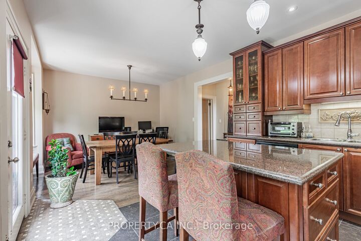 Property Photo:  131 Gillard Avenue Upper  ON M4J 4N7 