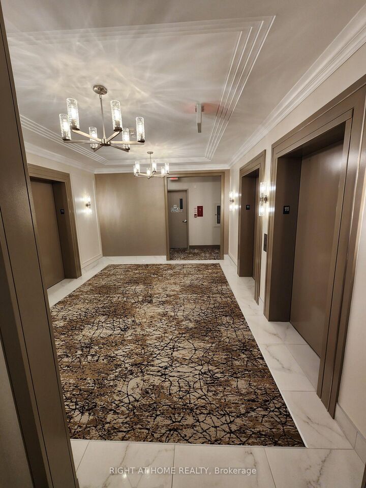 Property Photo:  135 Wynford Drive #1106  ON M3C 0J4 