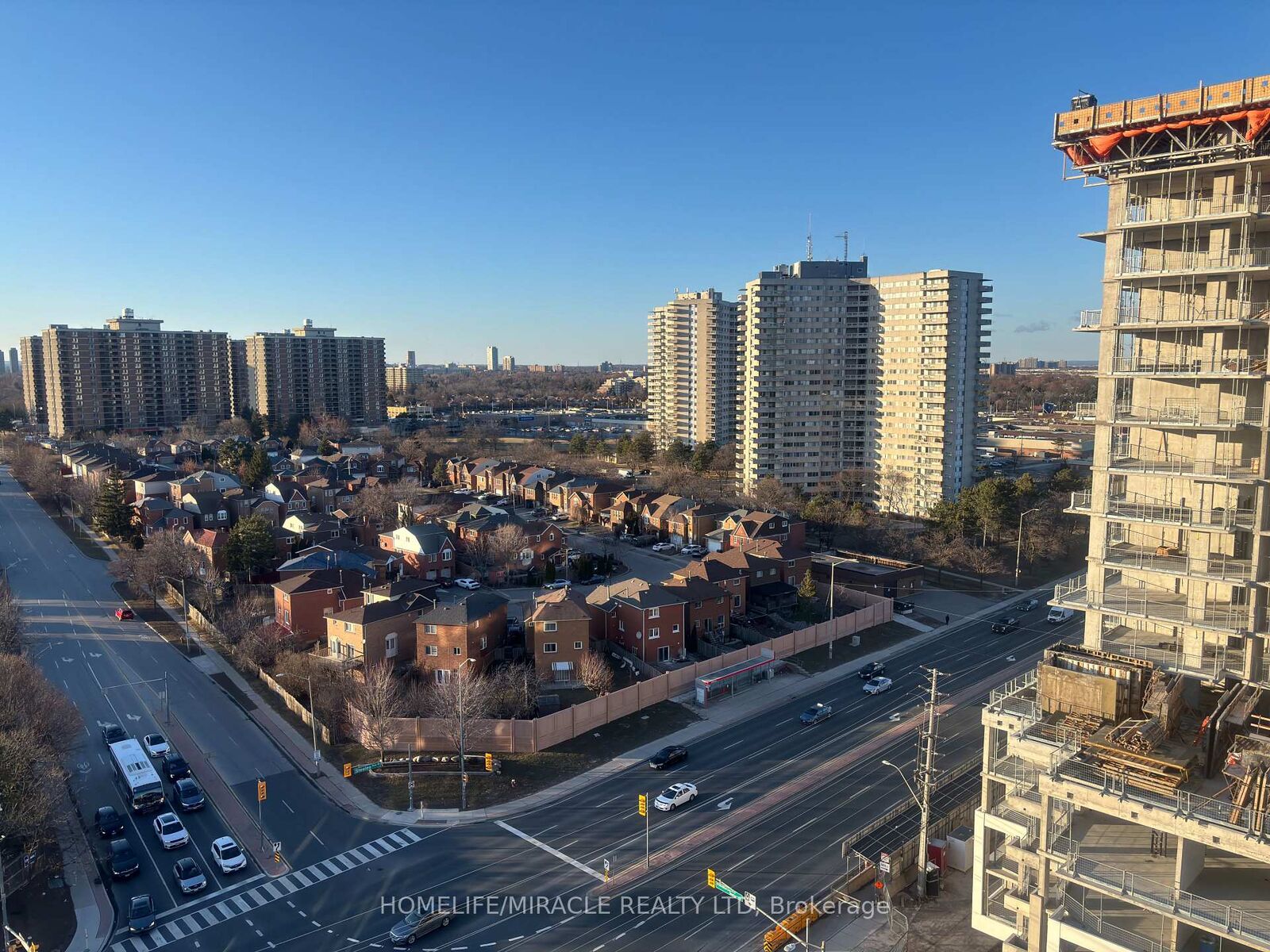 Property Photo:  260 Malta Avenue 1313  ON L6Y 6L7 