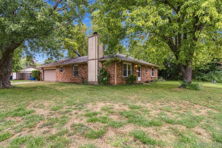 Property Photo:  4331 S Detroit Avenue  OK 74105 