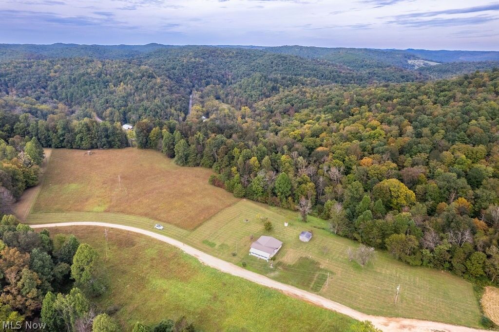 Property Photo:  1233 Dutchman Ridge Road  WV 26148 
