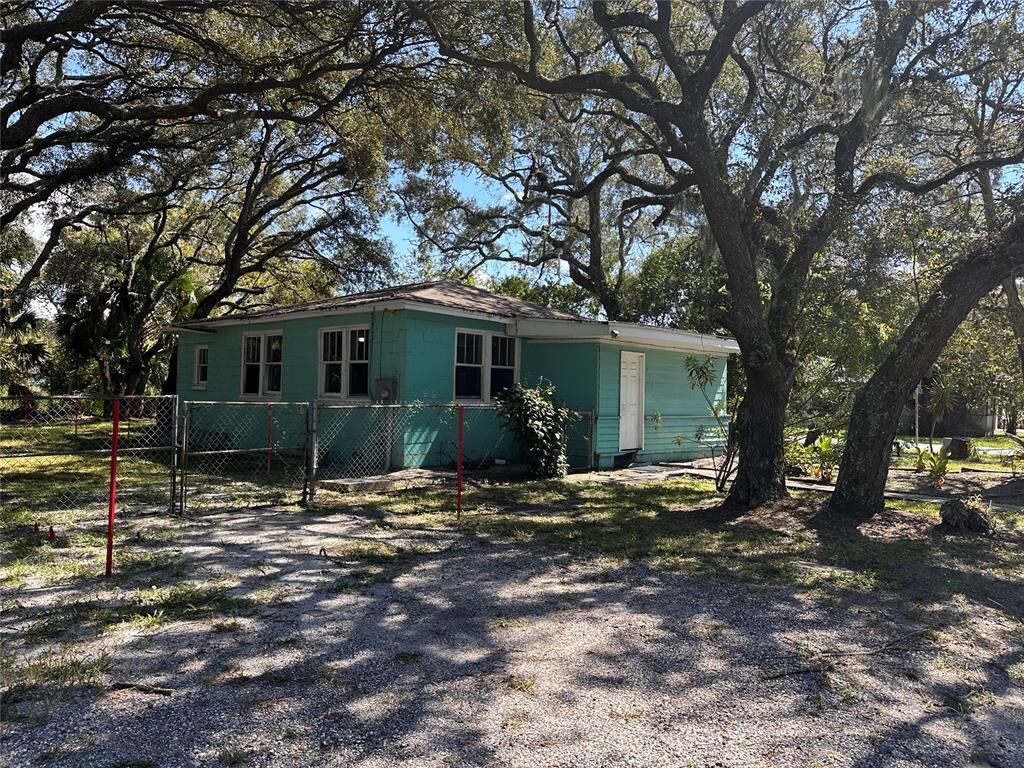 Property Photo:  726 &Amp 730 11th Street  FL 32034 