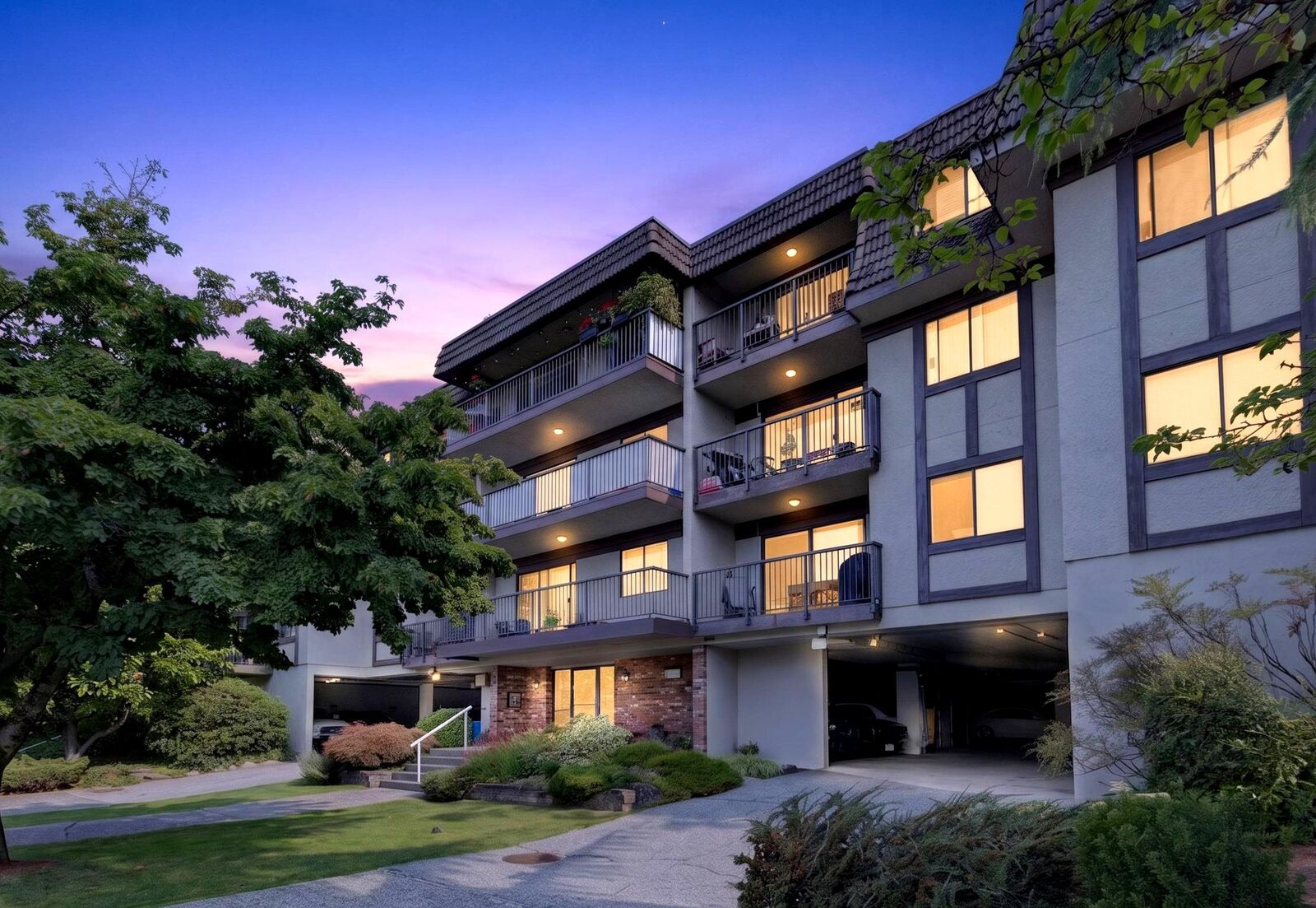 Property Photo:  252 W 2nd Street 307  BC V7M 1C8 