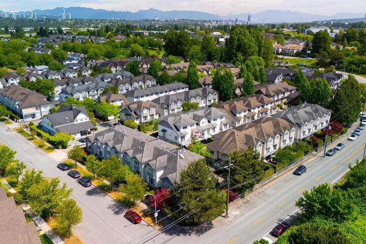 Property Photo:  5900 Muir Drive 28  BC V6V 2Y8 