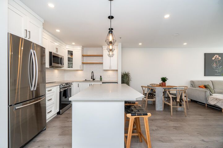 Property Photo:  2968 Burlington Drive 105  BC V3B 7N4 