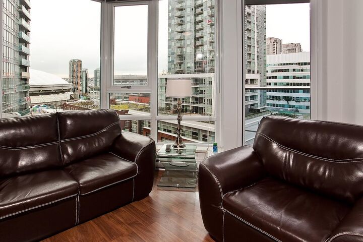Property Photo:  788 Hamilton Street 1802  BC V6B 0E9 