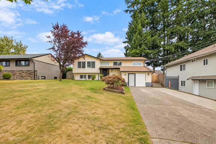 Property Photo: 2947 Babich Street BC V2S 3K4