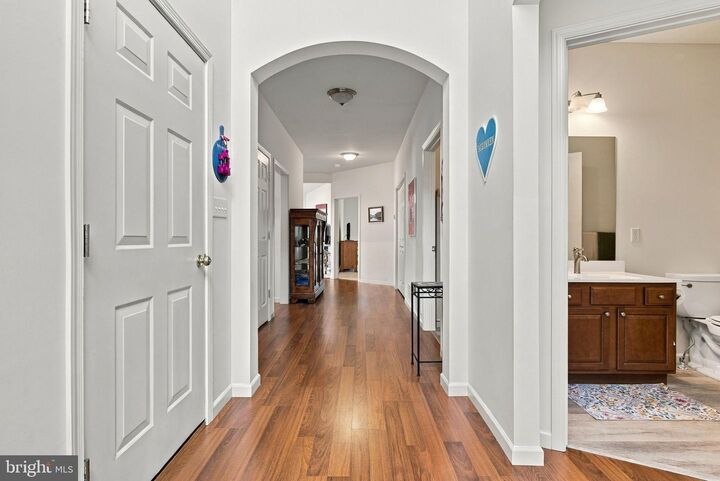 Property Photo: 241 Tiverton Lane PA 17112