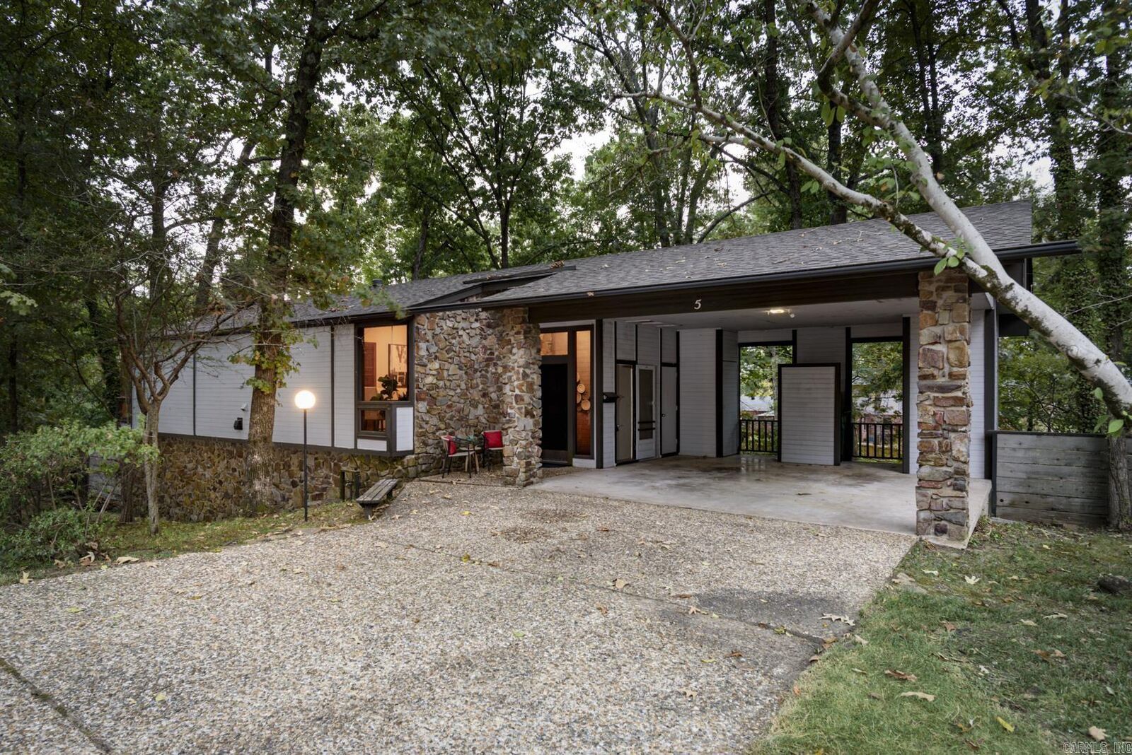 Property Photo:  5 Coachlight Circle  AR 72227 