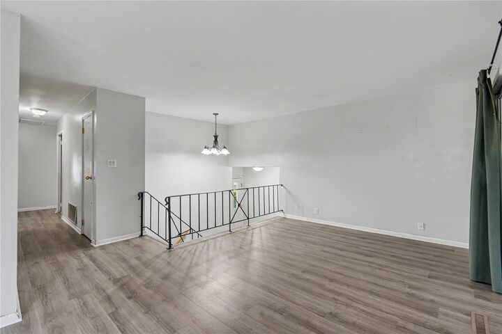Property Photo:  1010 Pawnee Dr NW  IA 52405 