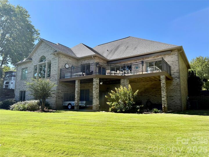 Property Photo: 3715 Foxboro Lane NE 129/ NC 28601